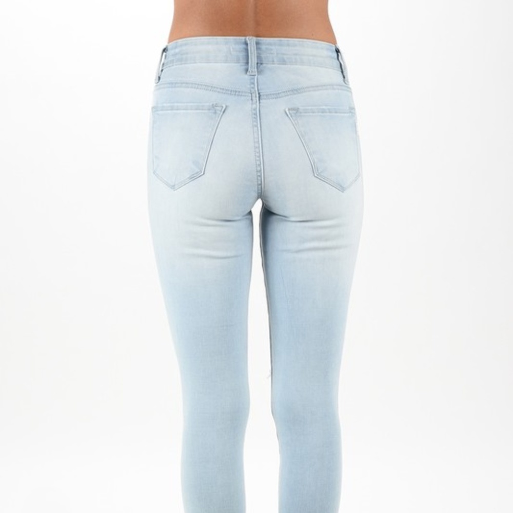 Light Washed Distressed Jeans - Picture 6 of 6